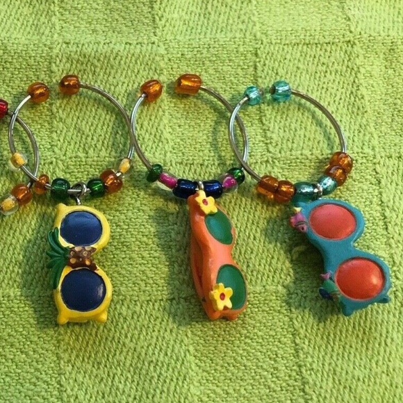 Sun Glasses, Glass Wine Markers Charms Set of 6 - Picture 2 of 2